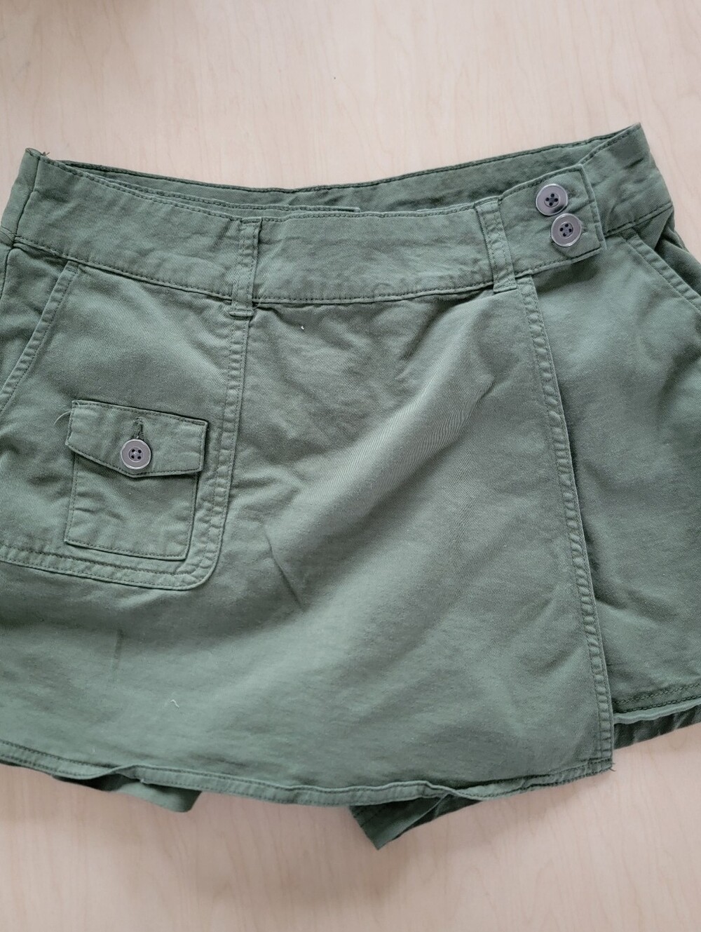 Time and Tru Olive Green Utility Skort with Button Detail Size 4